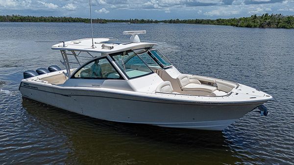 Grady-White Freedom 375