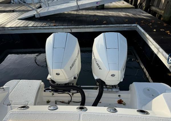 Boston Whaler 250 Outrage image