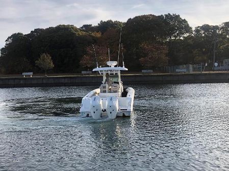 Boston Whaler 250 Outrage image