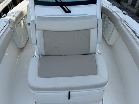 Boston Whaler 250 Outrage image