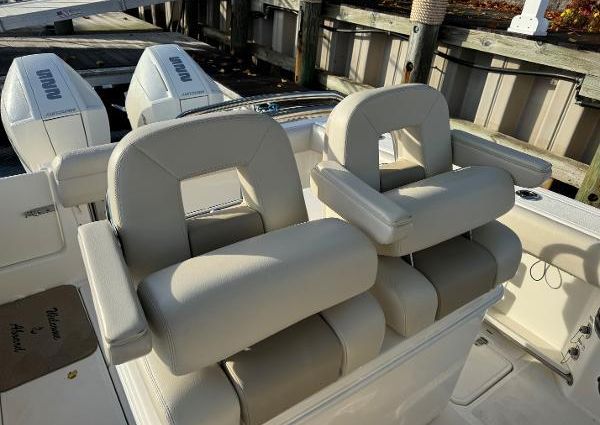 Boston Whaler 250 Outrage image