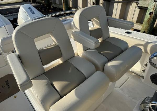 Boston Whaler 250 Outrage image