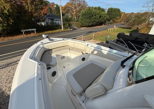 Boston Whaler 250 Outrage image