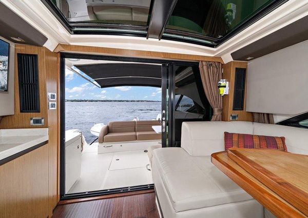 Sea Ray 510 Sundancer image