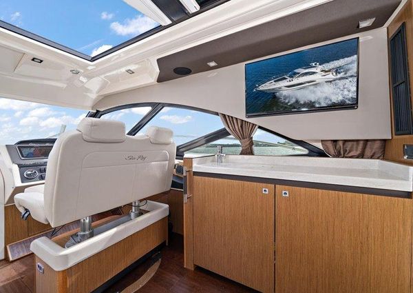 Sea Ray 510 Sundancer image