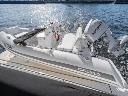 Sea Ray 510 Sundancer image