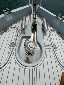 Sunseeker Predator 82 image