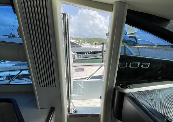 Sunseeker Predator 82 image