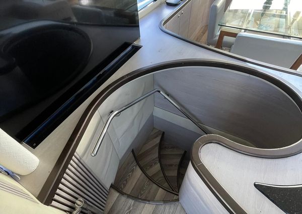 Sunseeker Predator 82 image