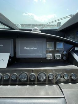 Sunseeker Predator 82 image