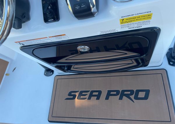 Sea-pro 210-DLX image