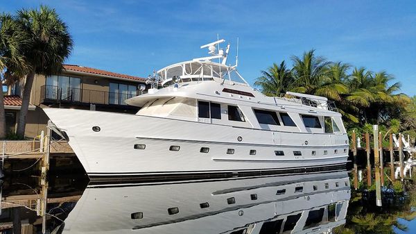 Sea Ranger 65 Motor Yacht