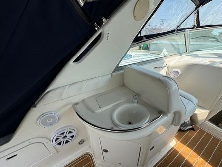 Sea Ray 330 DA image