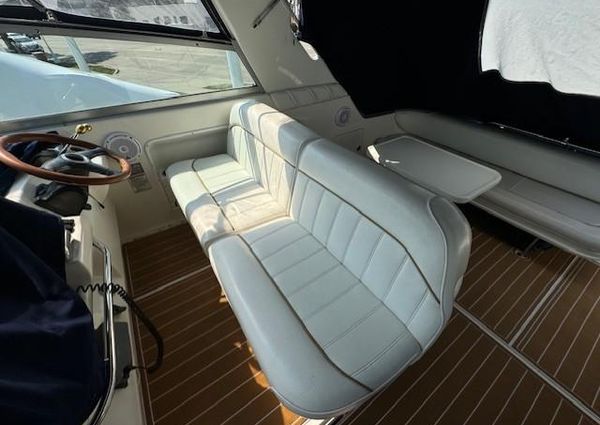 Sea Ray 330 DA image