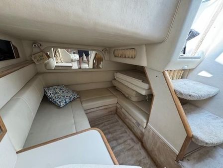 Sea Ray 330 DA image