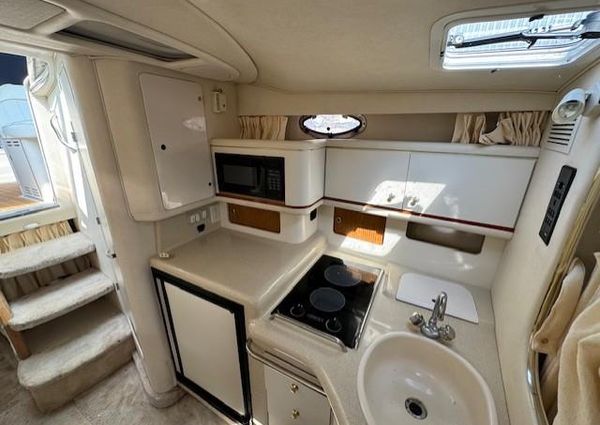 Sea Ray 330 DA image