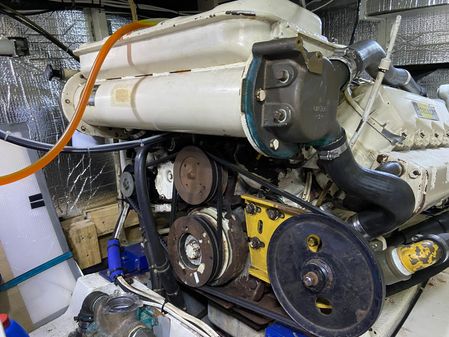 Tollycraft COCKPIT-MOTOR-YACHT image