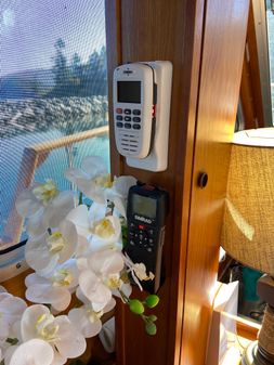 Tollycraft COCKPIT-MOTOR-YACHT image