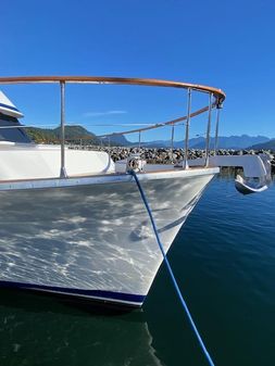 Tollycraft COCKPIT-MOTOR-YACHT image