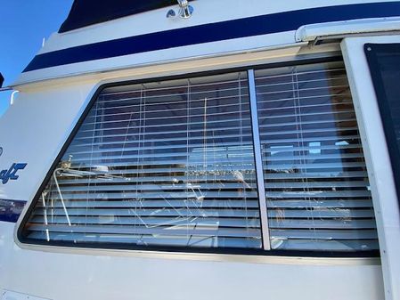 Tollycraft COCKPIT-MOTOR-YACHT image