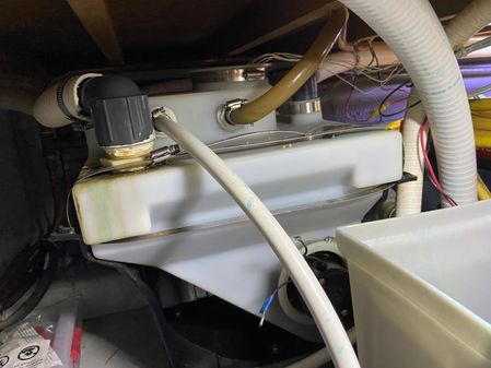Tollycraft COCKPIT-MOTOR-YACHT image