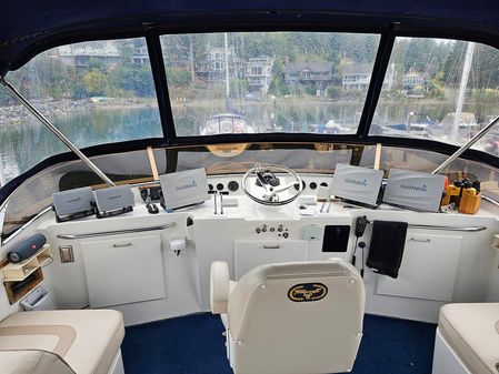 Tollycraft COCKPIT-MOTOR-YACHT image