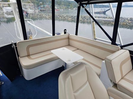 Tollycraft COCKPIT-MOTOR-YACHT image