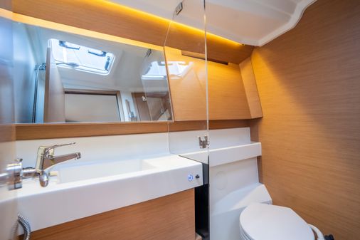 Jeanneau Sun Odyssey 410 image