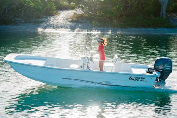 Carolina Skiff 24 DLX - main image