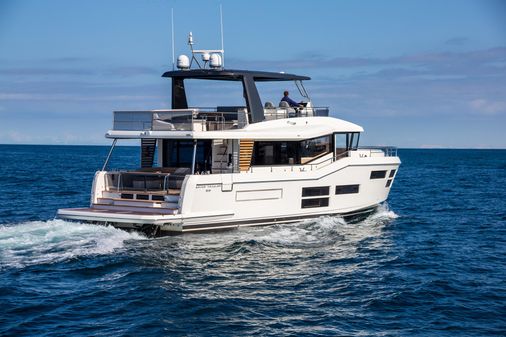 Beneteau Grand Trawler 62 image