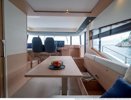 Beneteau Grand Trawler 62 image