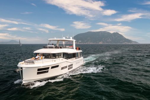 Beneteau Grand Trawler 62 image