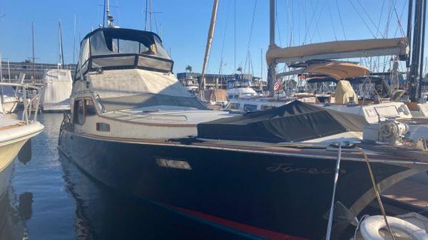 Midnight Lace Rumrunner 44