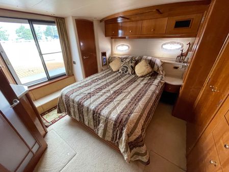 Carver 564 Cockpit Motor Yacht image