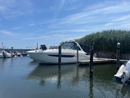 Sea Ray 350 Sundancer image