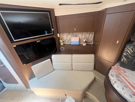 Sea Ray 350 Sundancer image