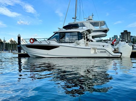 Boston Whaler 405 Conquest image