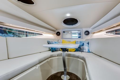 Regal 28 Express image