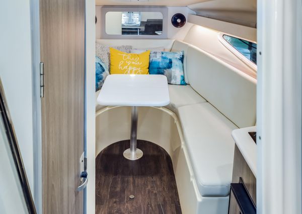 Regal 28 Express image