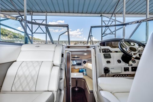 Regal 28 Express image