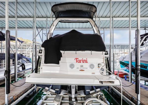 Regal 28 Express image