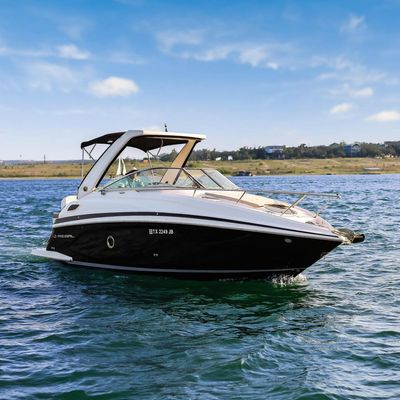 Regal 28 Express - main image