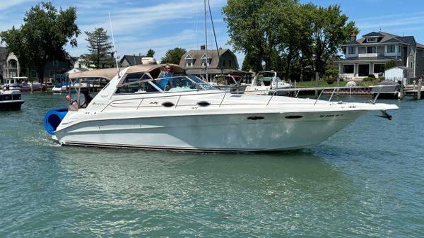 Sea Ray 330 Sundancer 