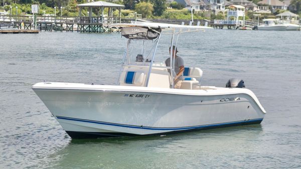 Cobia 217 Center Console 