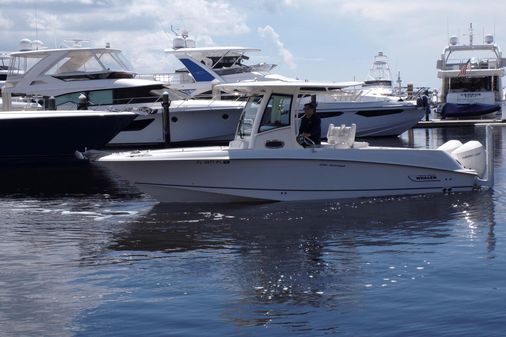 Boston Whaler 250 Outrage image