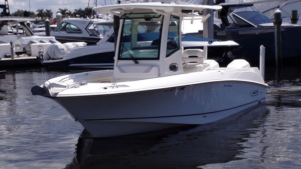 Boston Whaler 250 Outrage 