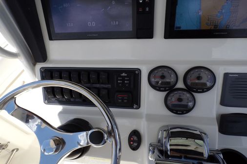 Boston Whaler 250 Outrage image