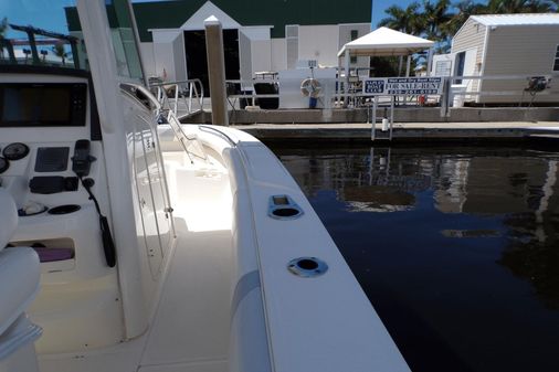 Boston Whaler 250 Outrage image