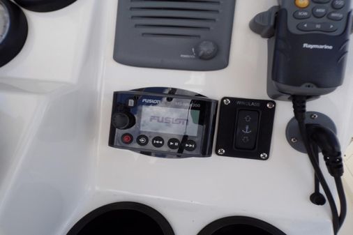 Boston Whaler 250 Outrage image