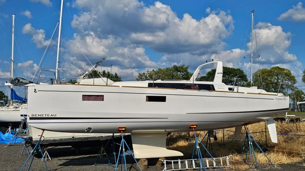 Beneteau Oceanis 38.1 